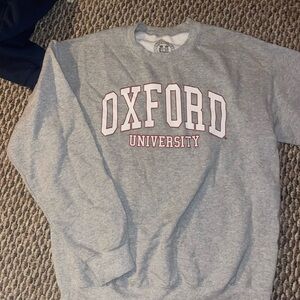 SWEATSHIRT HOODIE CREWNECK PLS READ CAPTION Brandy Melville Nike Abercrombie ZAR